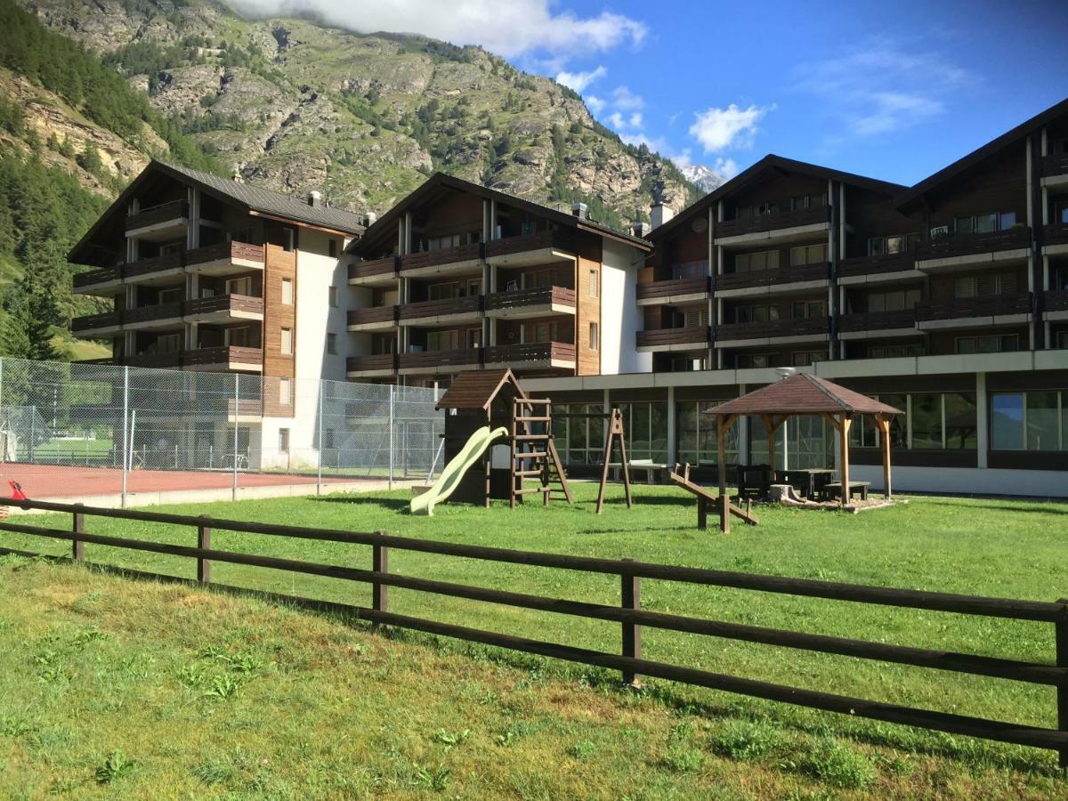 Monte Rosa D 412 Aparthotel Täsch Kültér fotó