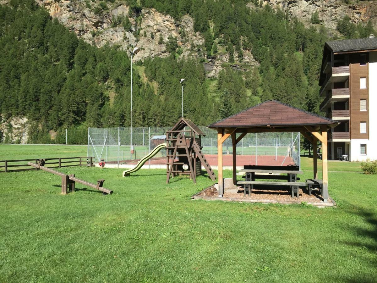 Monte Rosa D 412 Aparthotel Täsch Kültér fotó